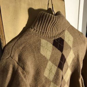 Brown Patterned Turtleneck